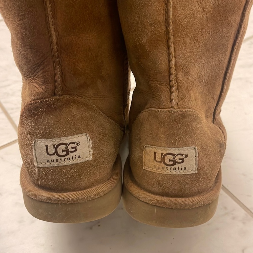 super cute worn uggs